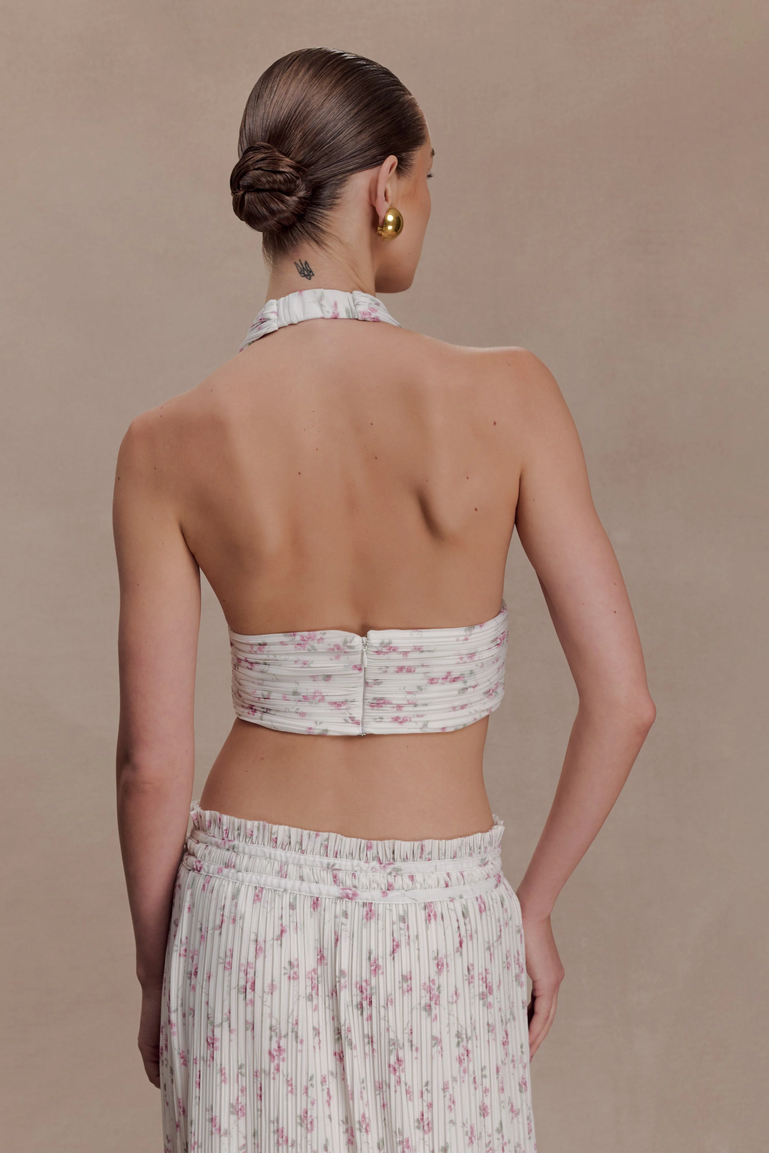 Amaris Sleeveless Plisse Halter Top - Floral Ditsy Print - Image 2
