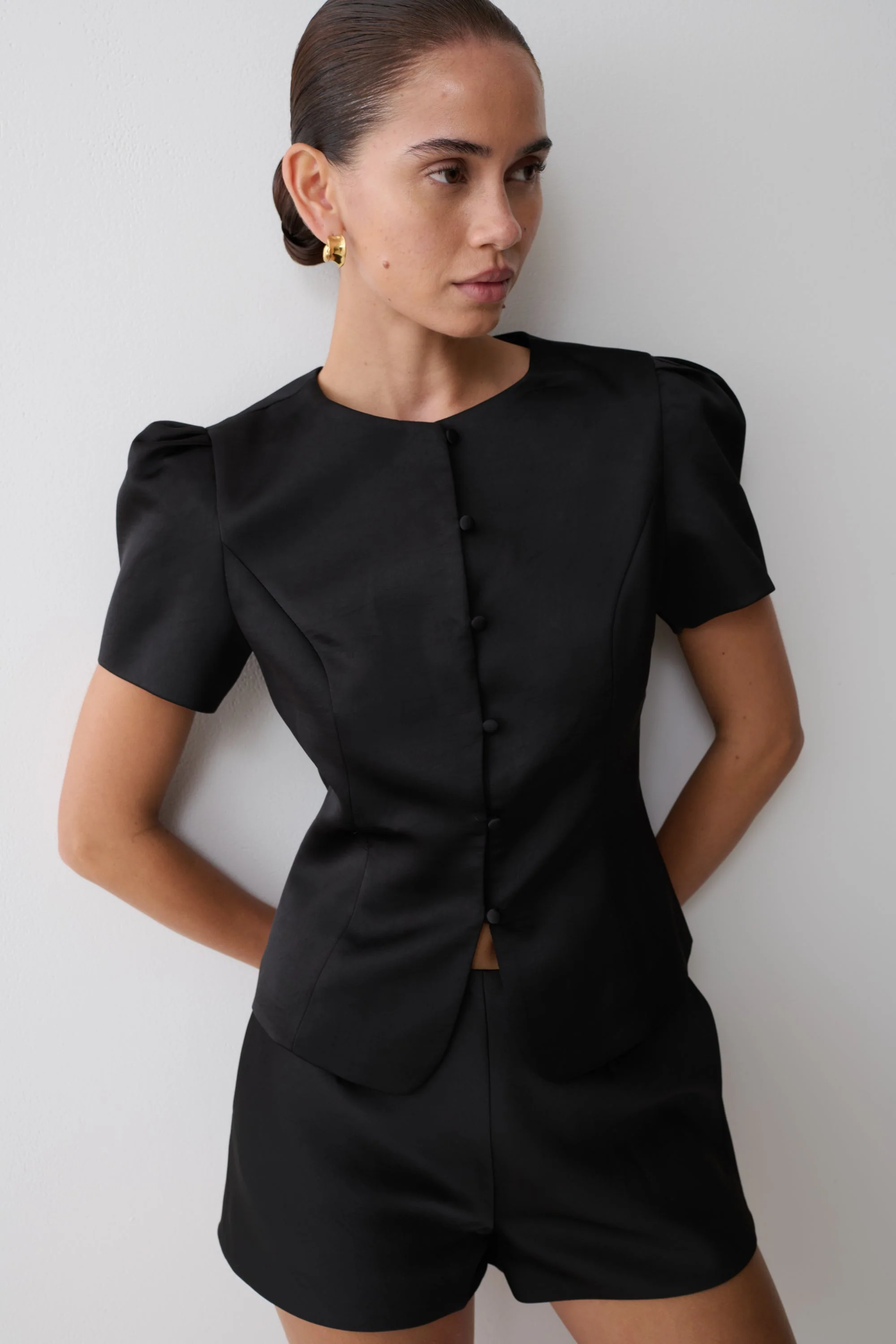 Anne Short Sleeve Satin Top - Black - Image 7