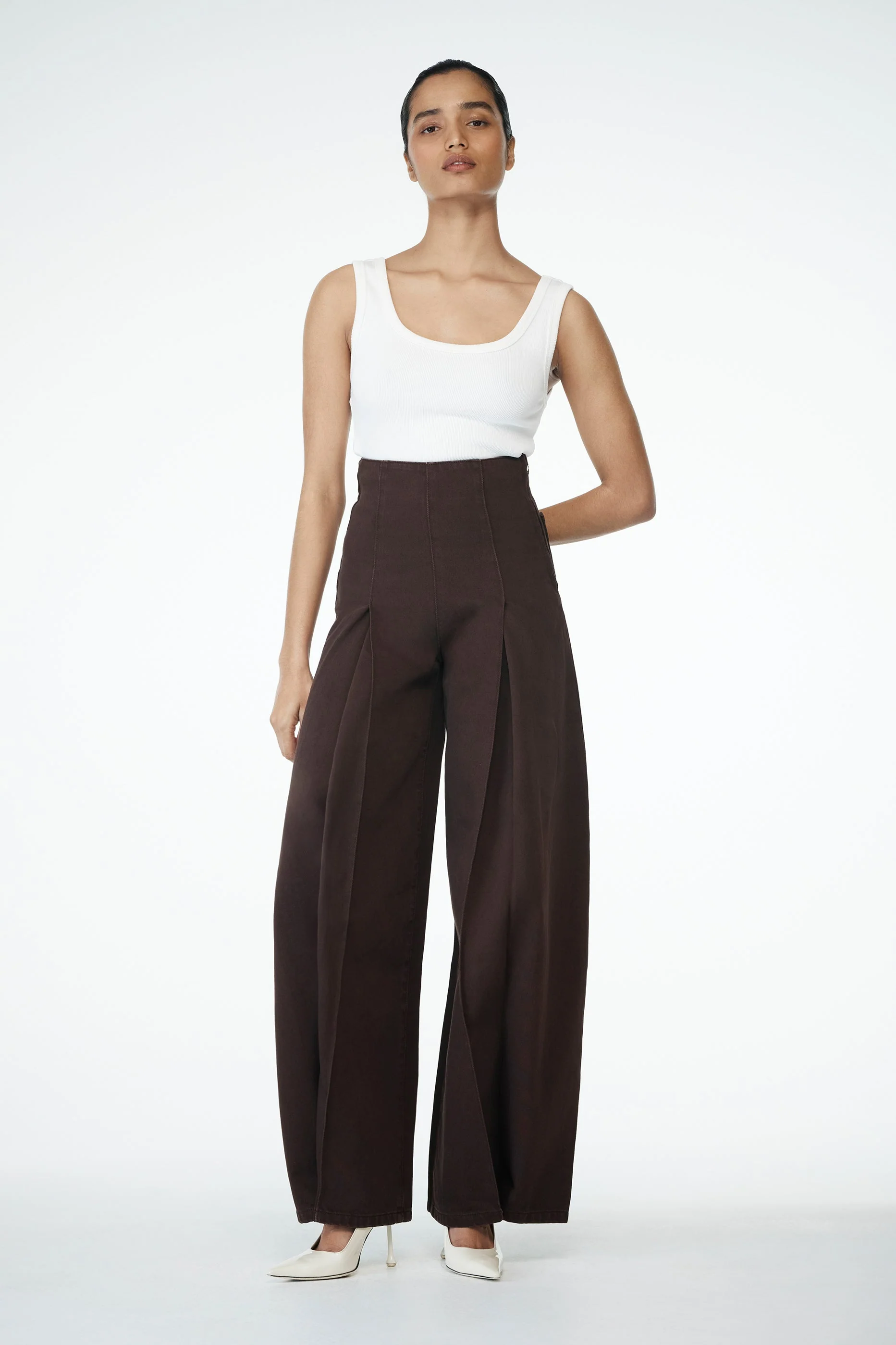 Beatrix High Rise Denim Jeans - Chocolate - Image 3