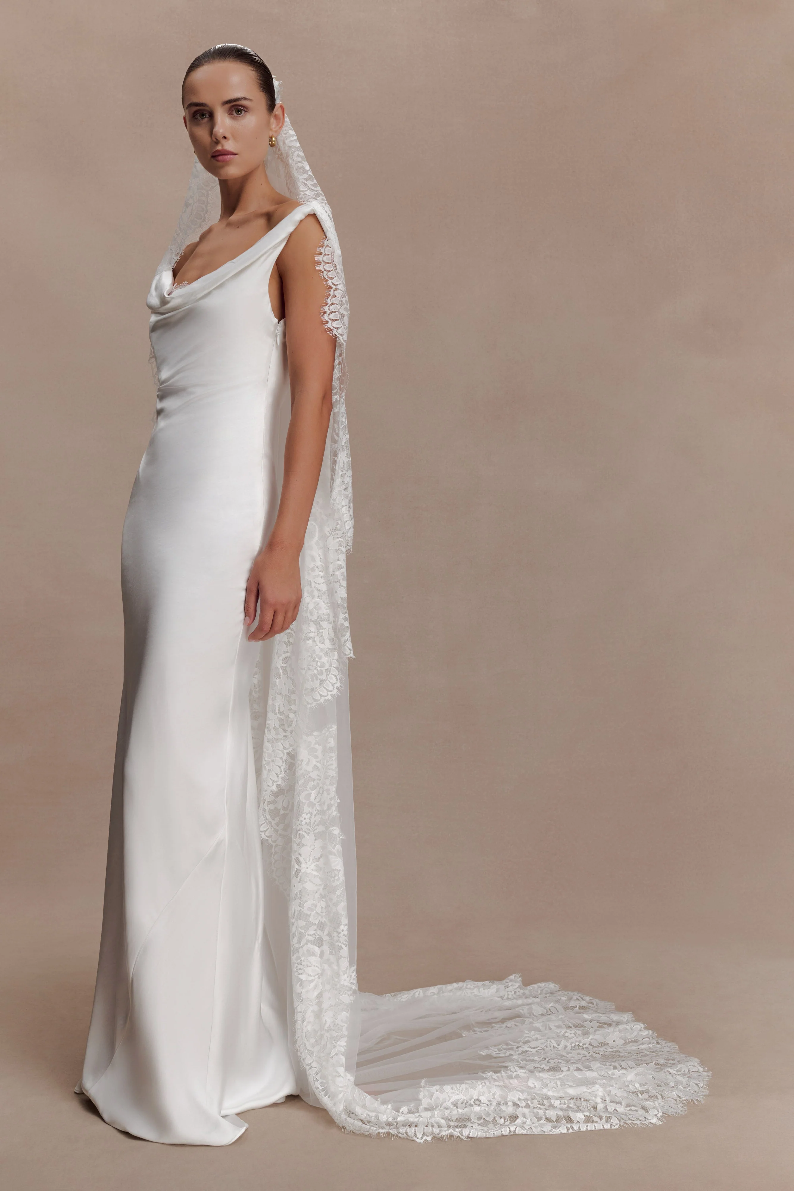 Cassia Lace Trim Veil - White - Image 3