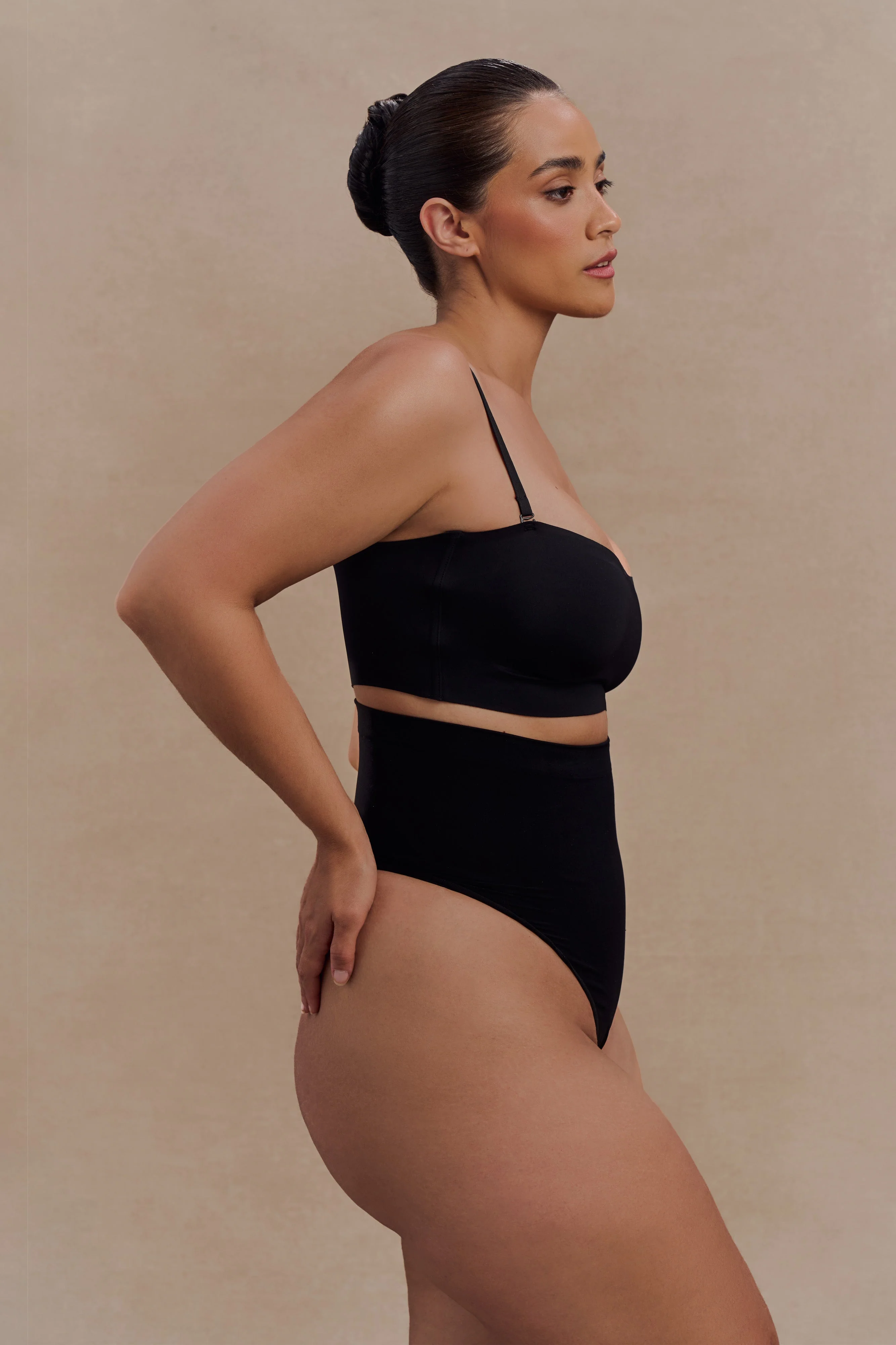 Joanna Strapless Shapewear Bra - Black - Image 4