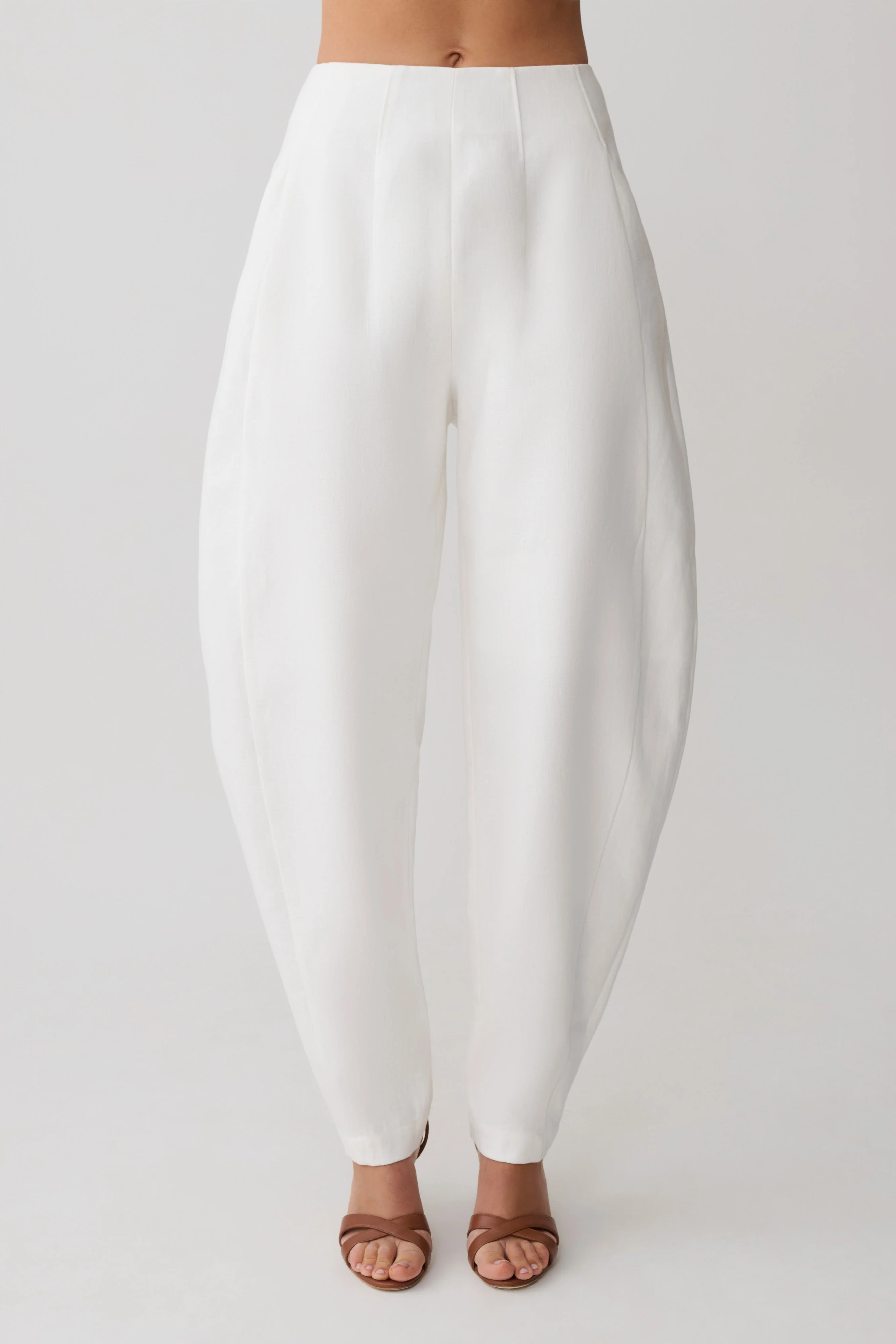 Oriana Linen Oversize Pants - White - Image 12