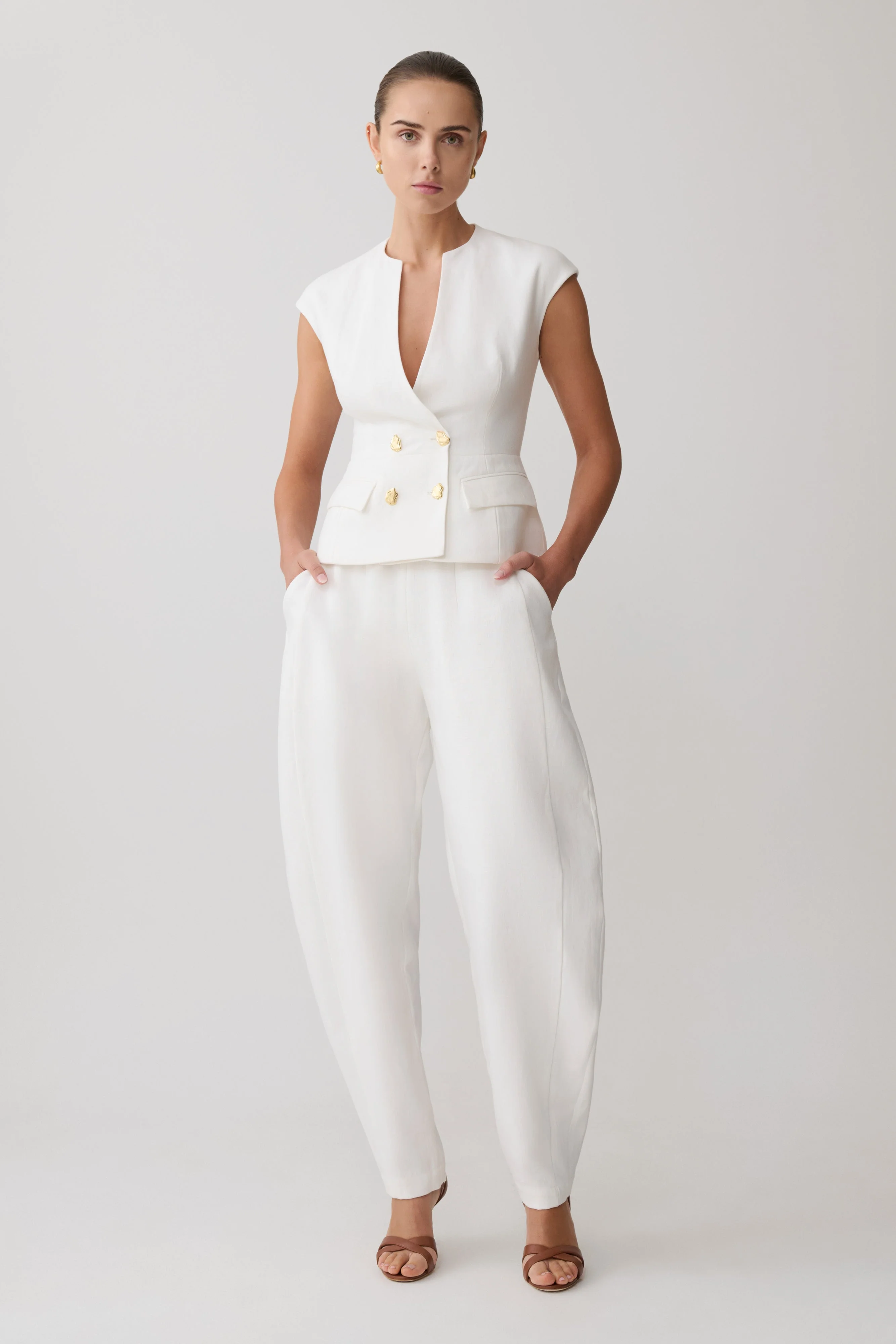 Oriana Linen Oversize Pants - White - Image 2