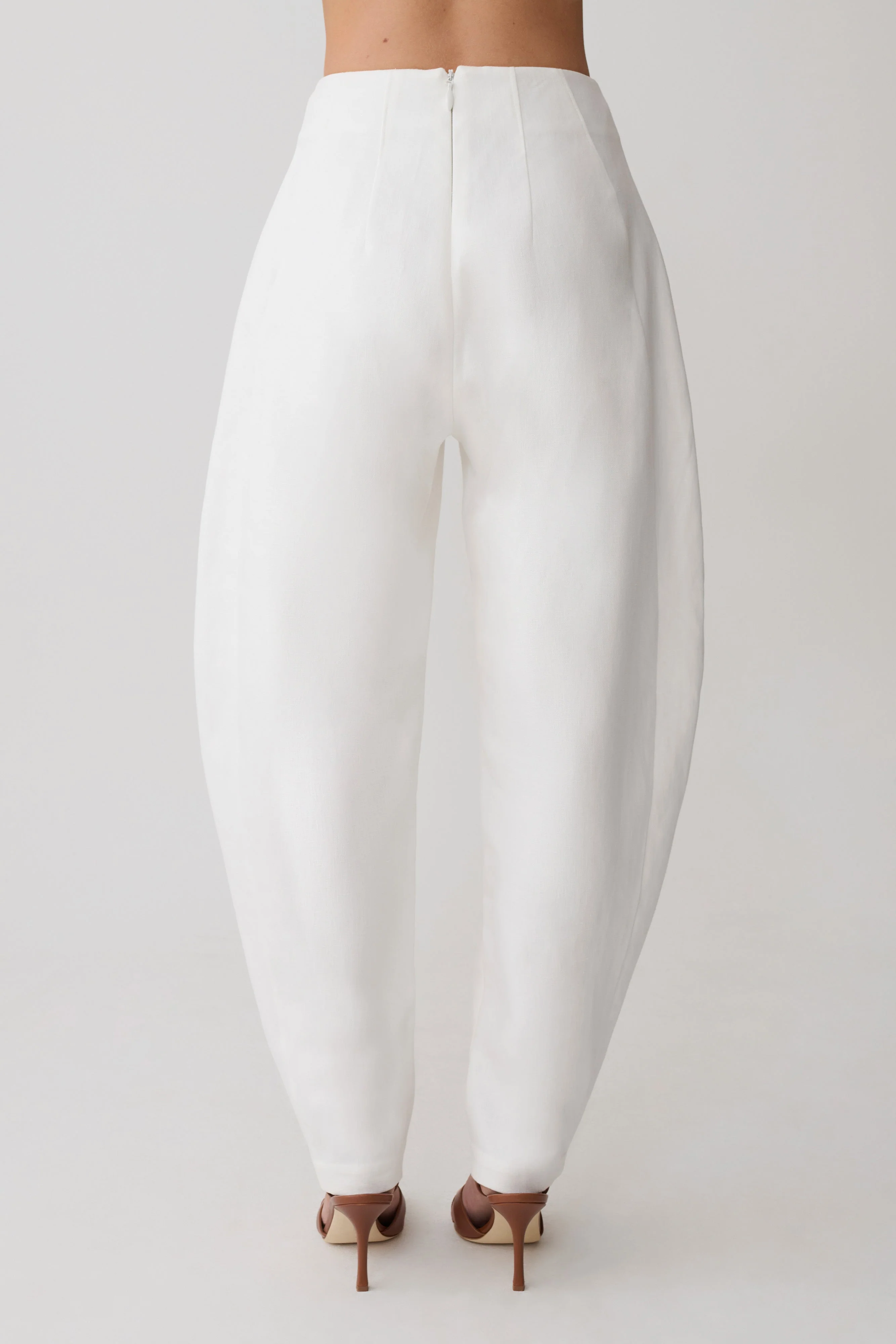 Oriana Linen Oversize Pants - White - Image 6