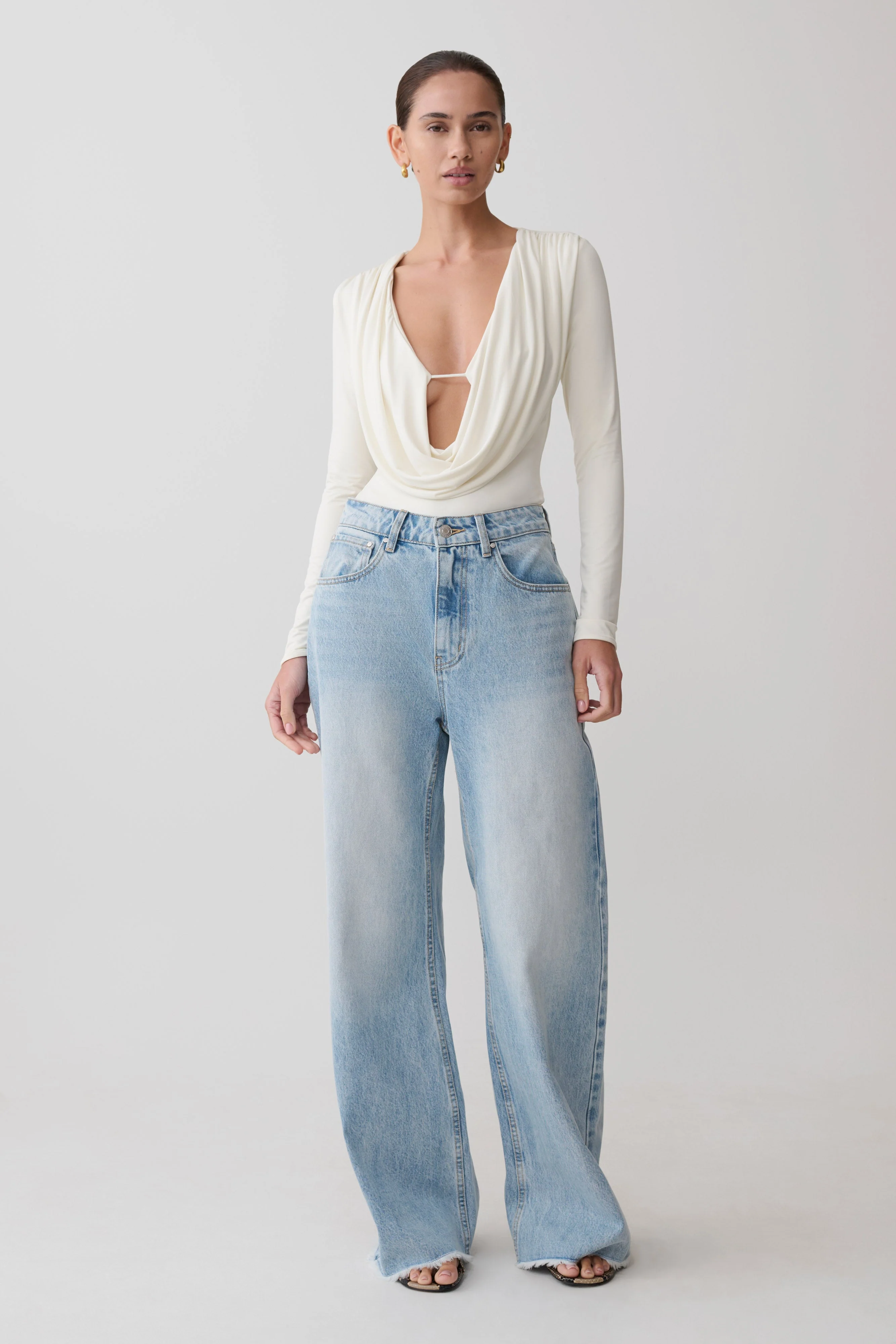 Sebastian Straight Leg Denim Jeans With Fray Hem - Washed Light Blue - Image 7
