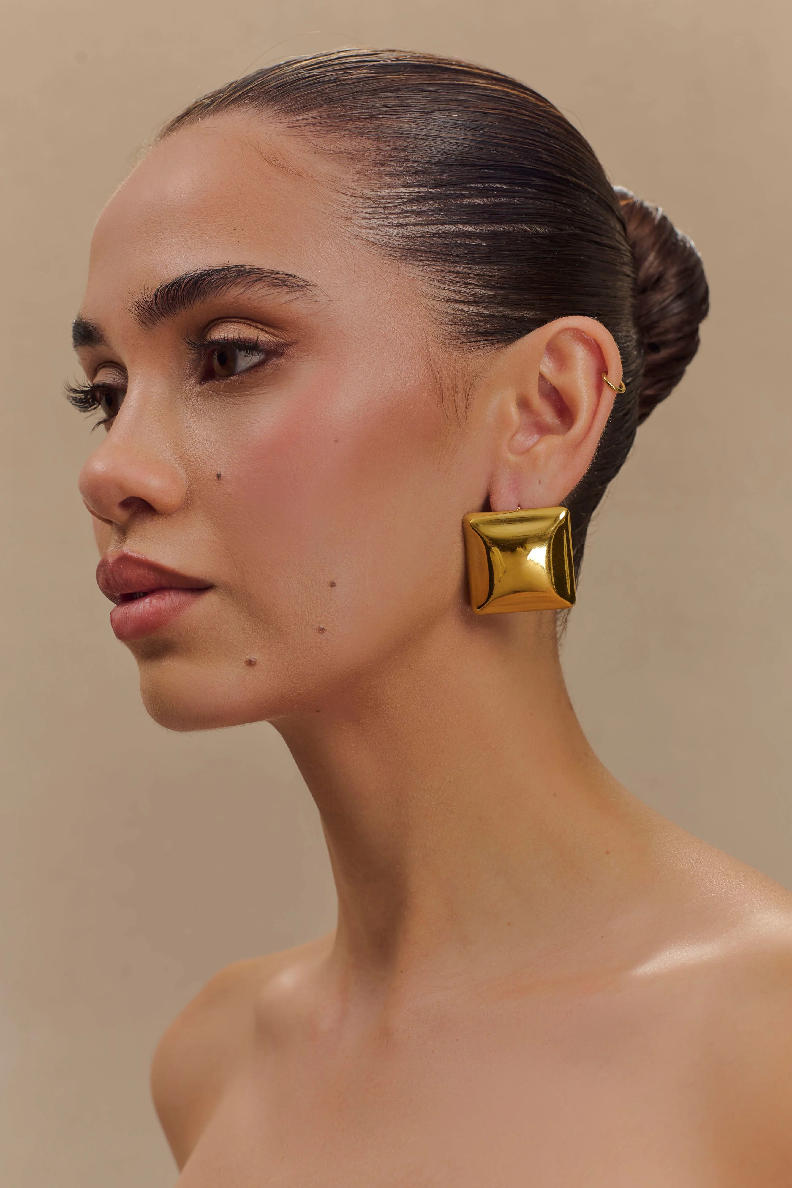 Wilma Square Earrings - Gold - Image 4